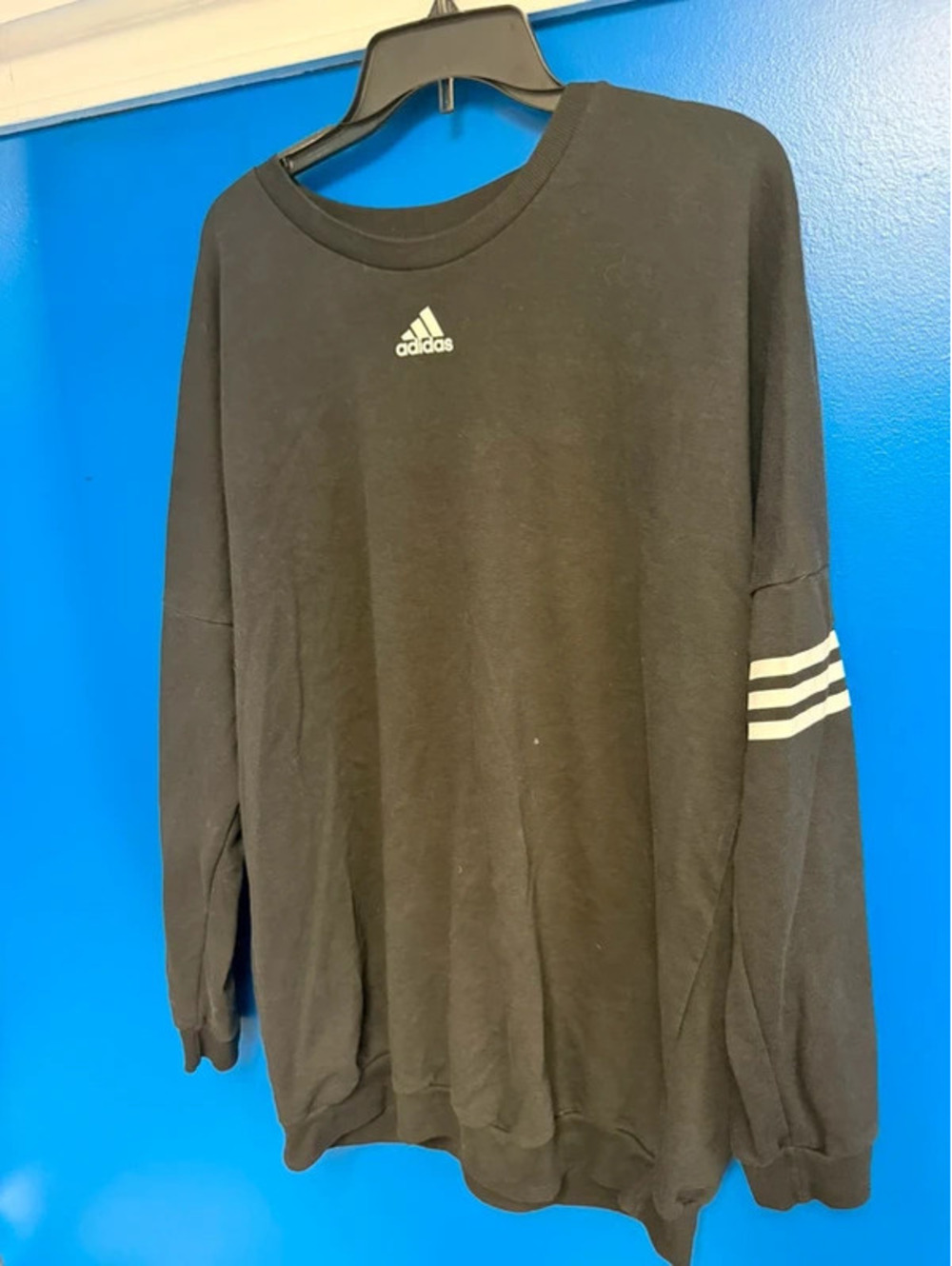 Adidas Womens XL Black Oversized Crewneck Sweatshirt Back Spellout Logo